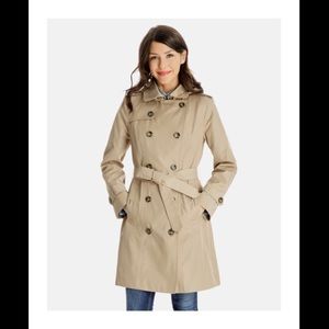 LONDON FOG Trench Coat (Medium)